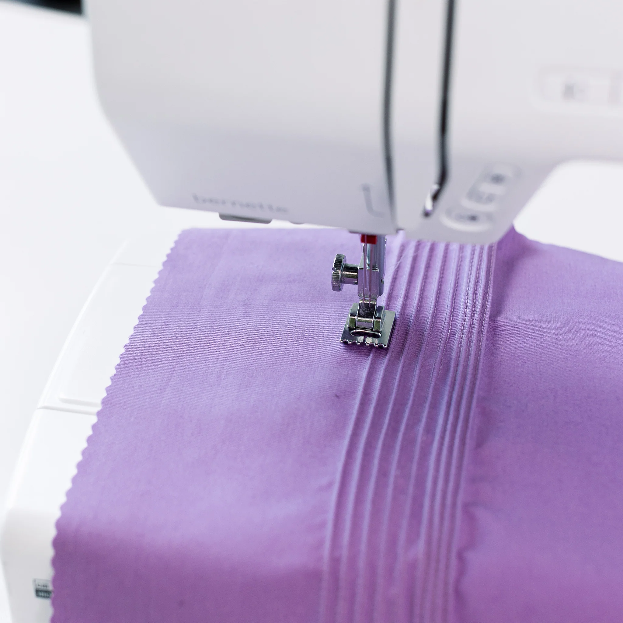 5 & 7 Groove Pintuck Foot Set, bernette #5020601487 - Image 3