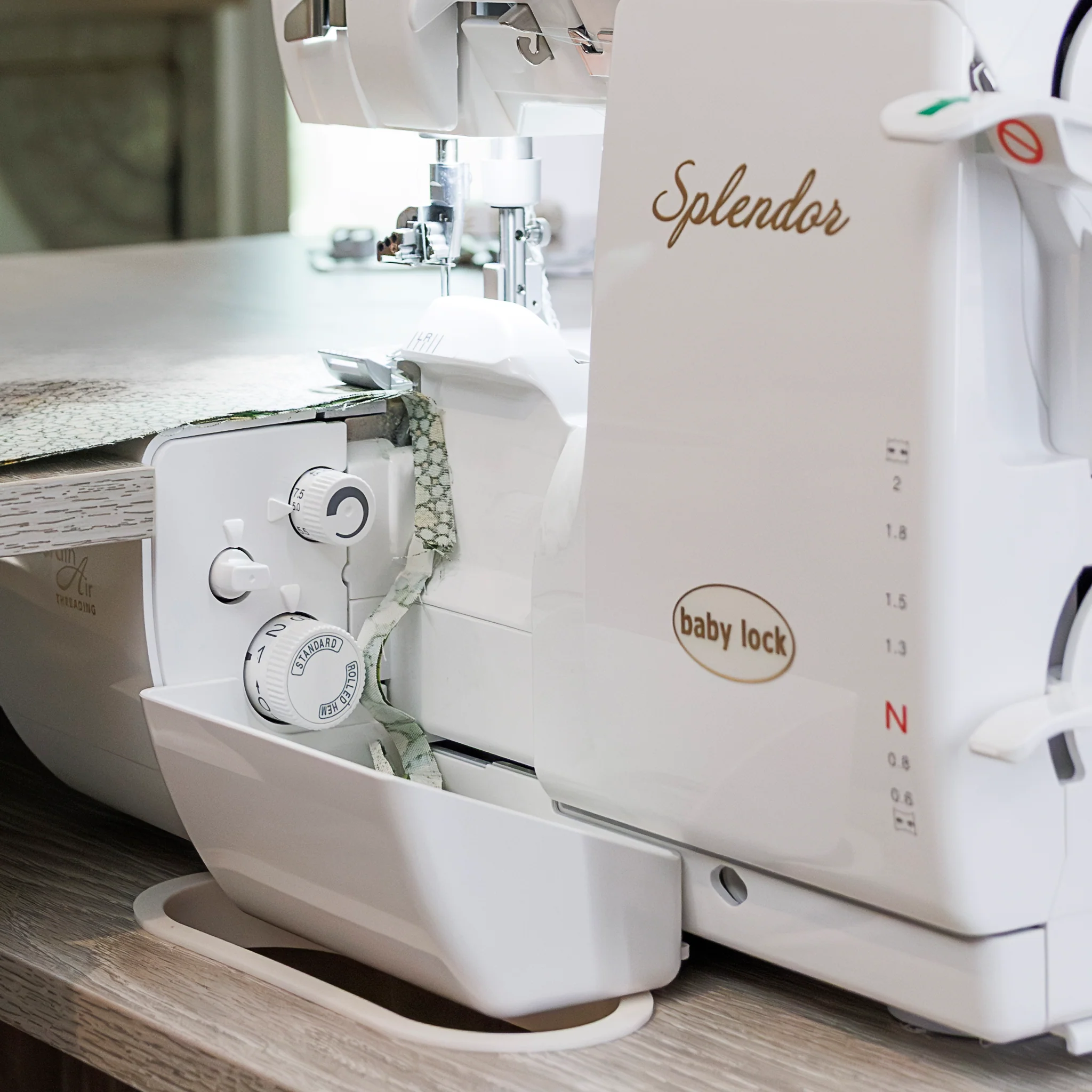 Babylock Splendor Serger & Coverstitch Combo w/ FREE Bundle - Image 13