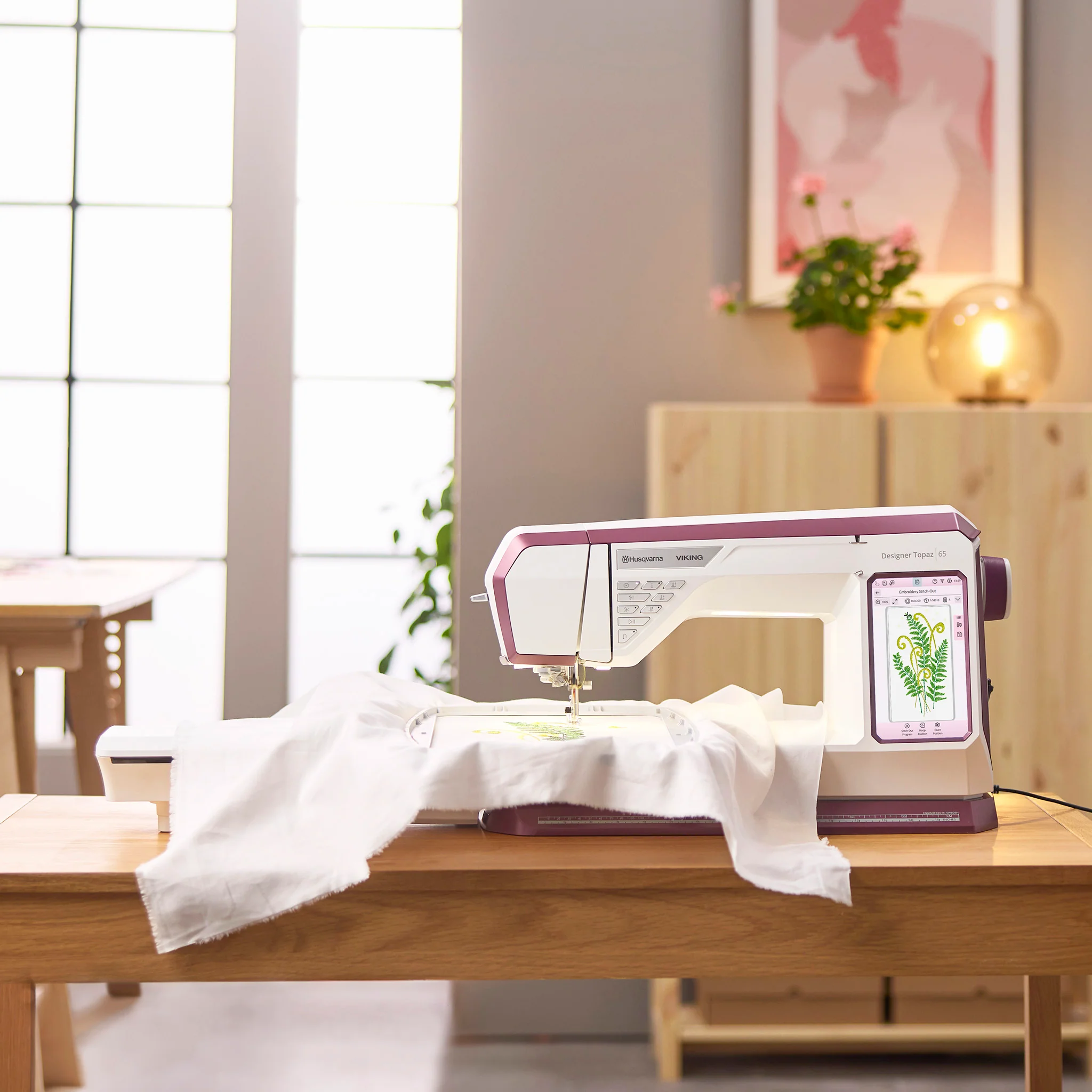 Husqvarna Viking Designer Topaz 65 Sewing & Embroidery Machine - Image 18