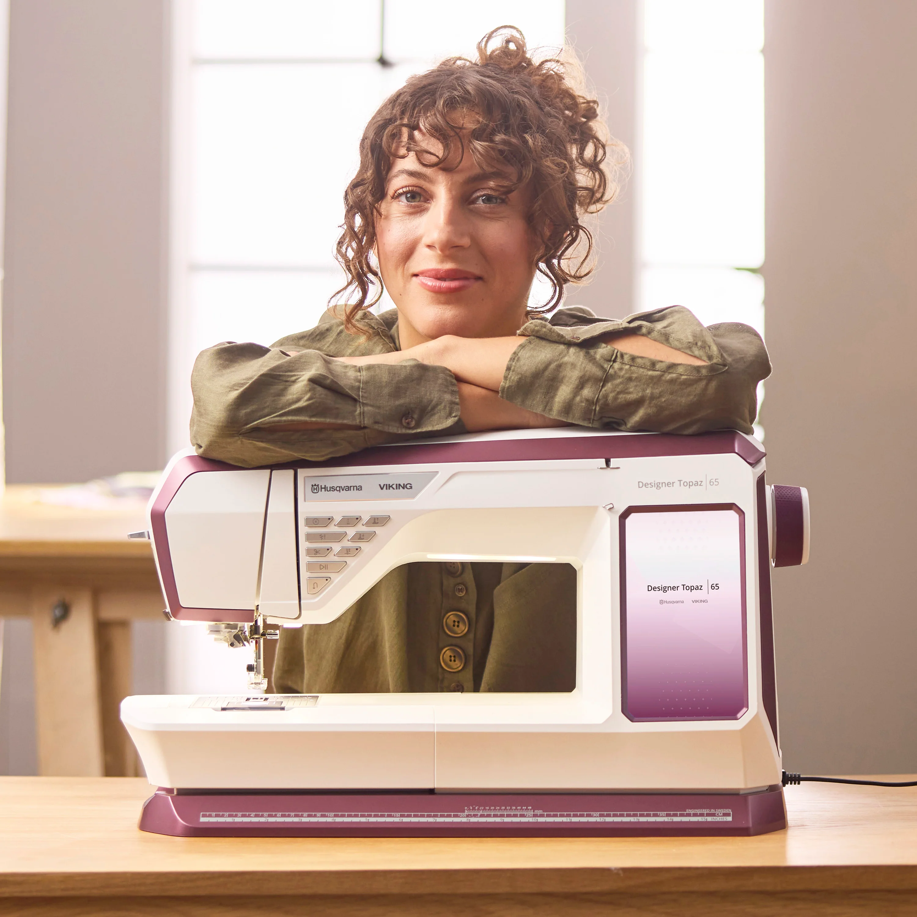 Husqvarna Viking Designer Topaz 65 Sewing & Embroidery Machine - Image 21