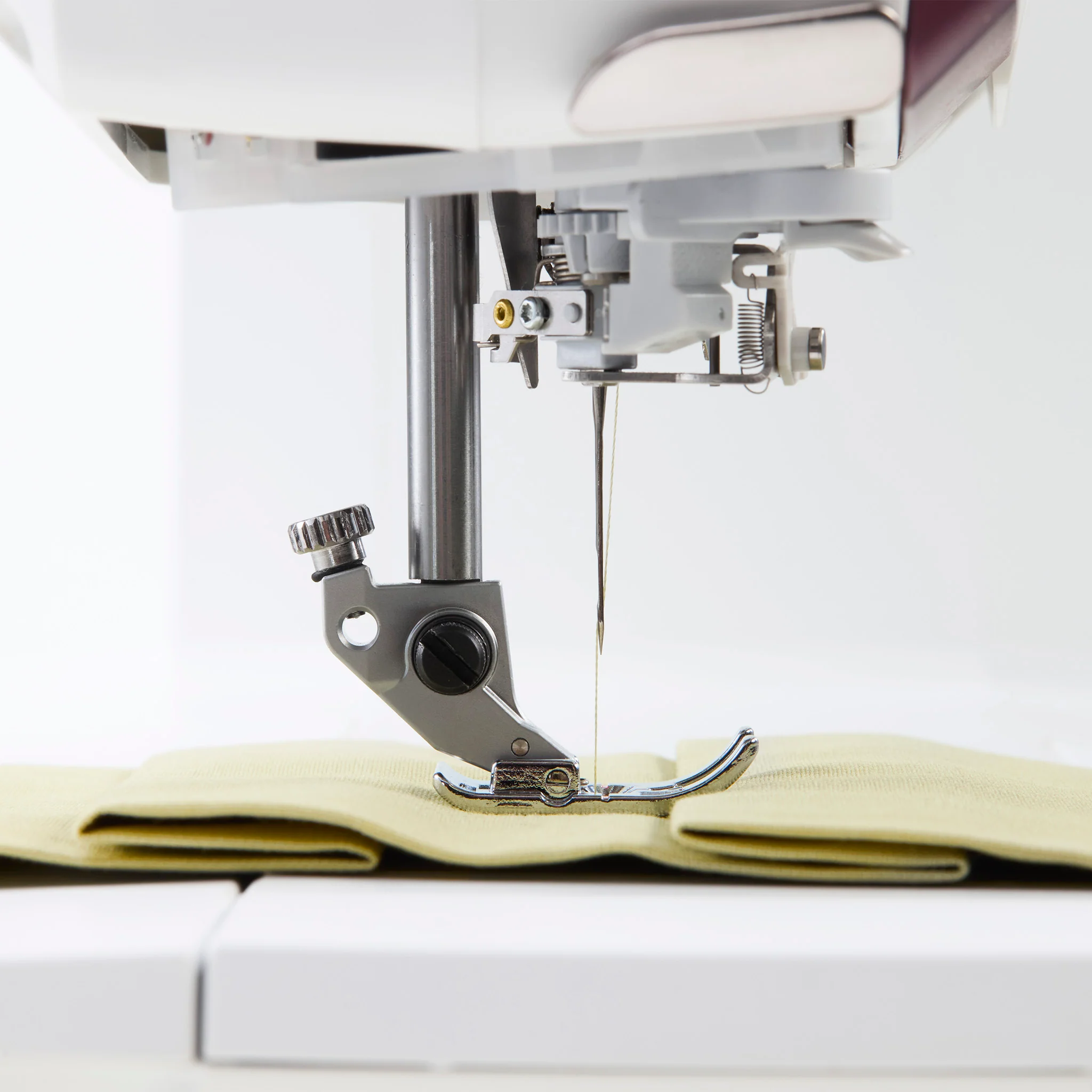 Husqvarna Viking Designer Topaz 65 Sewing & Embroidery Machine - Image 28