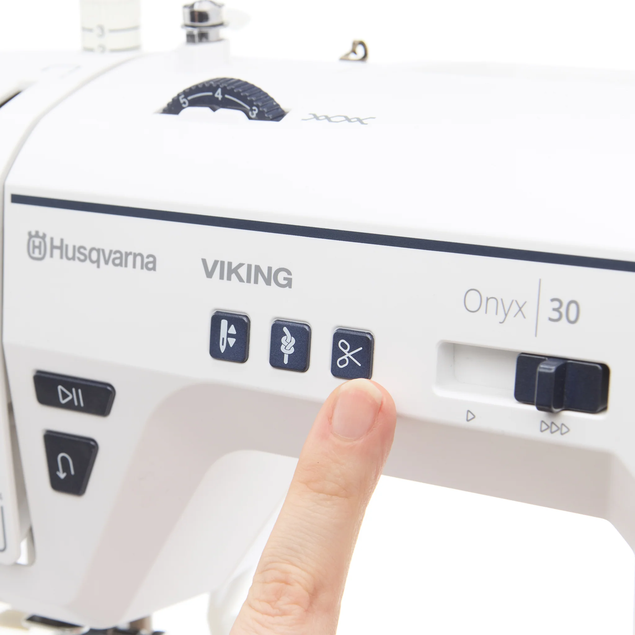 Husqvarna Viking Onyx 30 Computerized Sewing Machine - Image 12