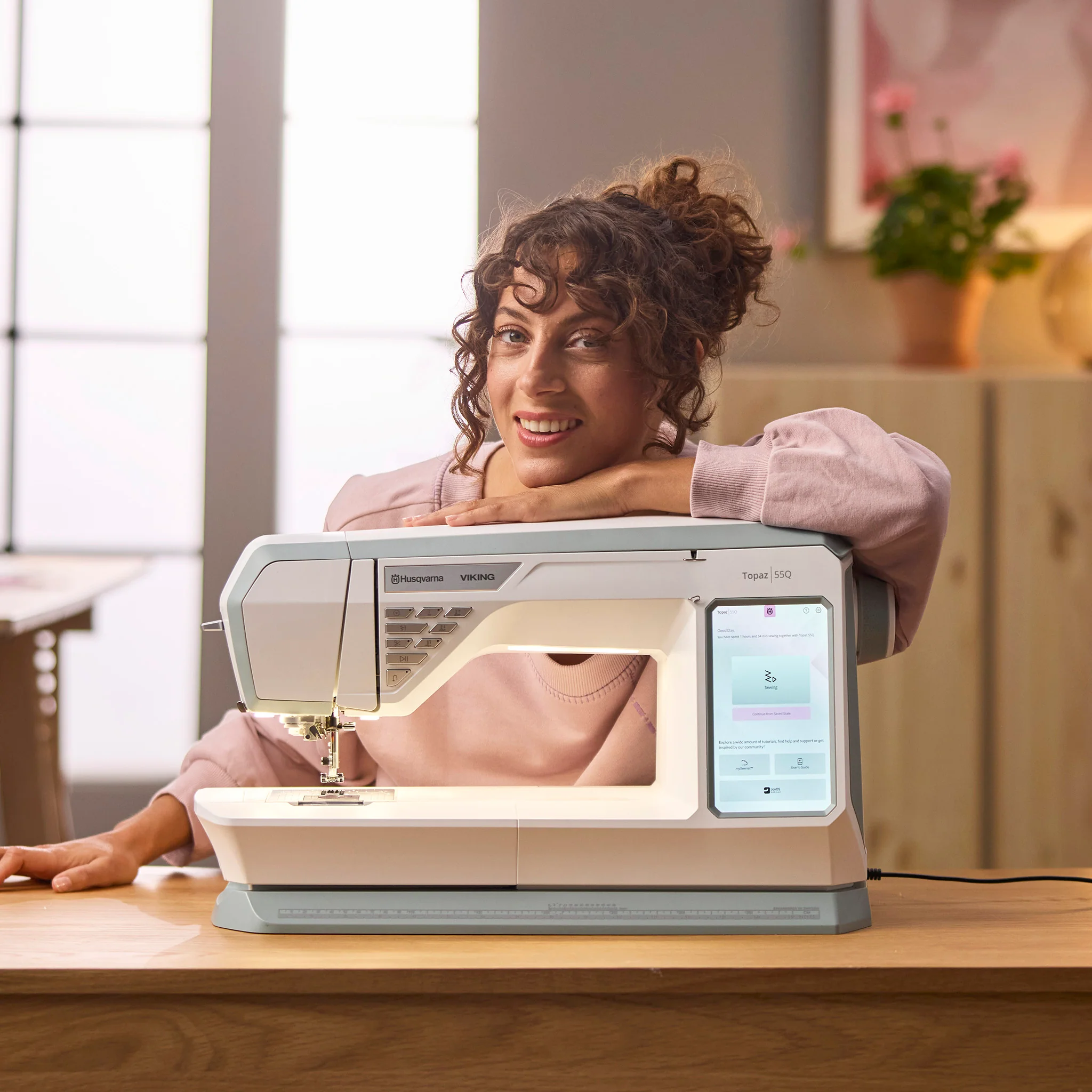 Husqvarna Viking Topaz 55Q Sewing Machine - Image 17