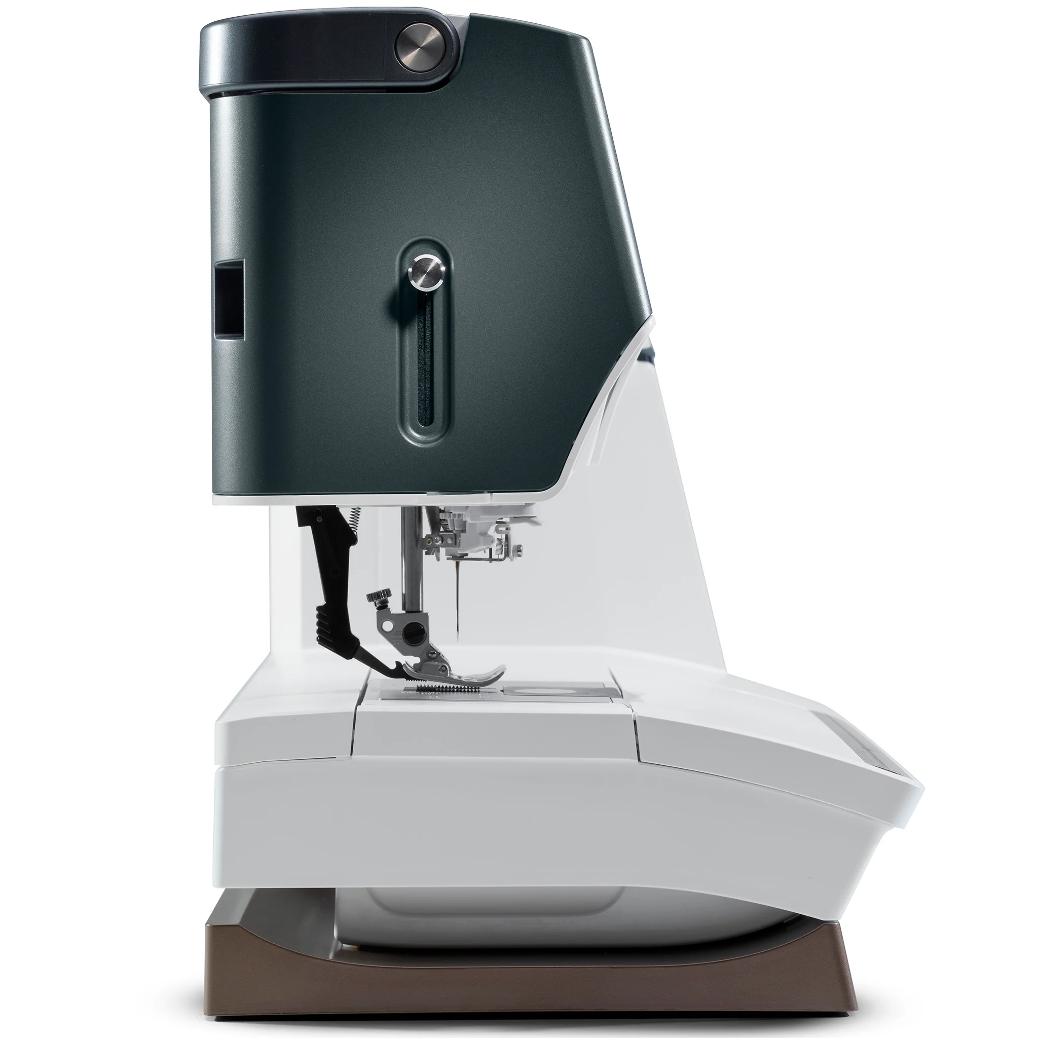 Pfaff Creative Expression 750 Sewing & Embroidery Machine - Image 7