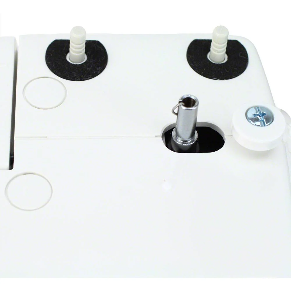 Refurbished Janome 2212 Mechanical Sewing Machine - Image 9