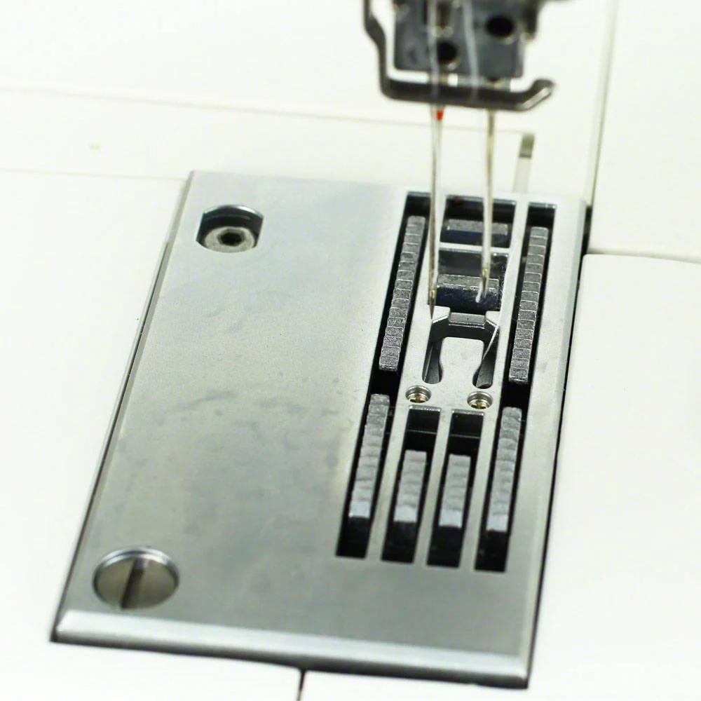 Refurbished Janome 900CPX Coverstitch Machine - Image 10